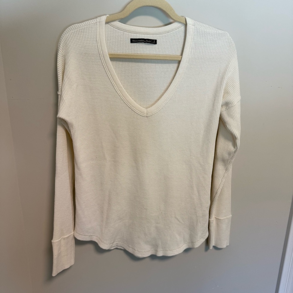 Abercrombie & Fitch Women’s Cream V-Neck Waffle Top